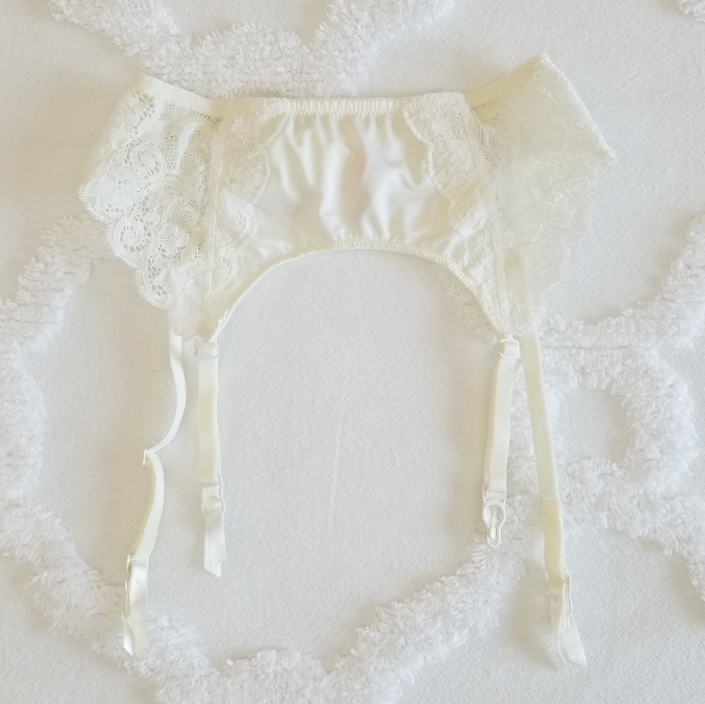 Victoria's Secret Off White Garter